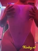 TS Kami - Sexy trans available for fun moment