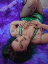 moira-mona-bdsm-via-kinky-605f60269d00984ea6bc20d7