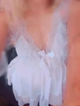 tina-erotische-massage-via-kinky-66cd98bf92449c00139c470a