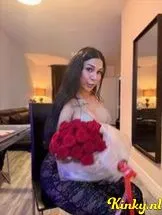 macarena-prive-ontvangst-via-kinky-690b906135dea800130b1762