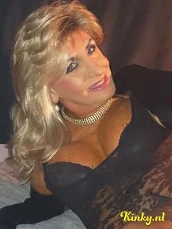 celine-prive-ontvangst-via-kinky-602e88132c2aaa497894b86f