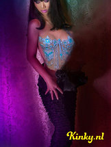 asmara-escort-via-kinky-5cf669ebdcb88a3f5b29239e