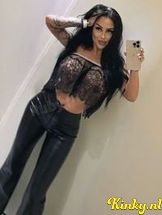 ruby-prive-ontvangst-via-kinky-68ef8e6a2f74810013c858e7