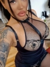 chanel-prive-ontvangst-via-kinky-635bf3445bd596001239e8cc