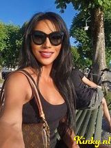 rayya-ts-prive-ontvangst-via-kinky-6854150f4783f70013b1076b