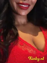 samira-aminah-erotische-massage-via-kinky-60f81d040904afe73d74e979