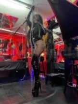 mrs-samantha-bdsm-via-kinky-6787bbd91cfed900133d8222