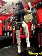 mrs-samantha-bdsm-via-kinky-68de932f918ef40013943739