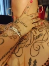 sarifah-prive-ontvangst-via-kinky-691f334296de780013837b05