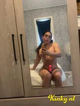 yia-prive-ontvangst-via-kinky-6863c0e89e10cc001344914d