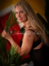 milana-prive-ontvangst-via-kinky-6763112168db060013b4c32e